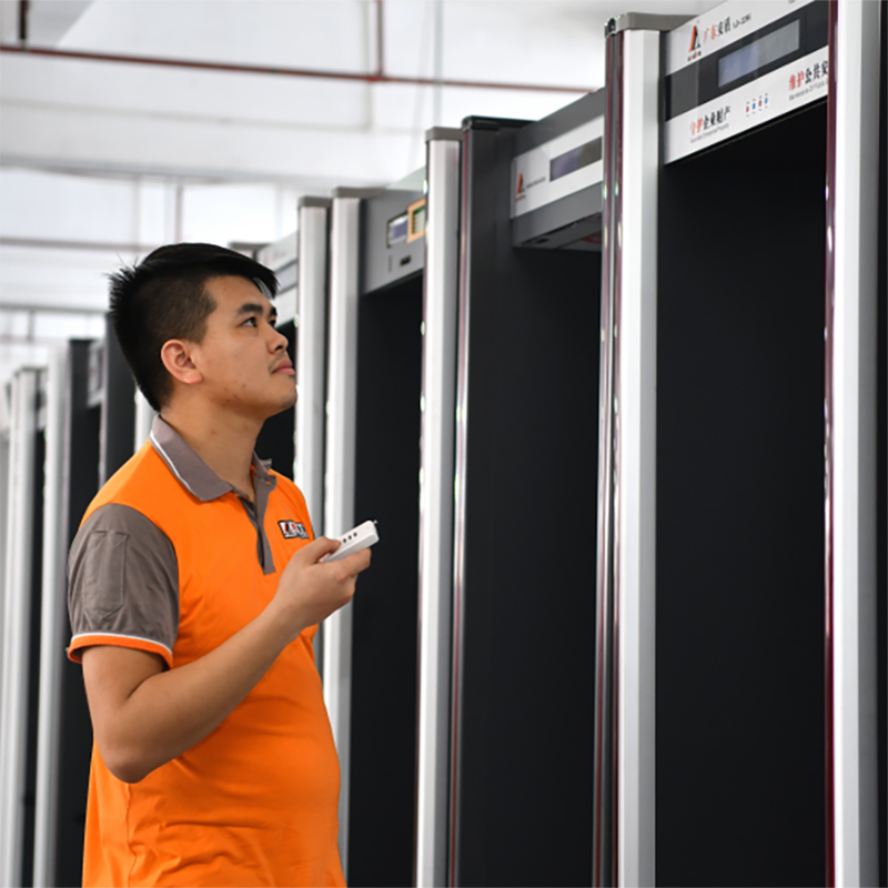 2025款A(yù)D-2286全橫梁豪華型金屬探測(cè)門