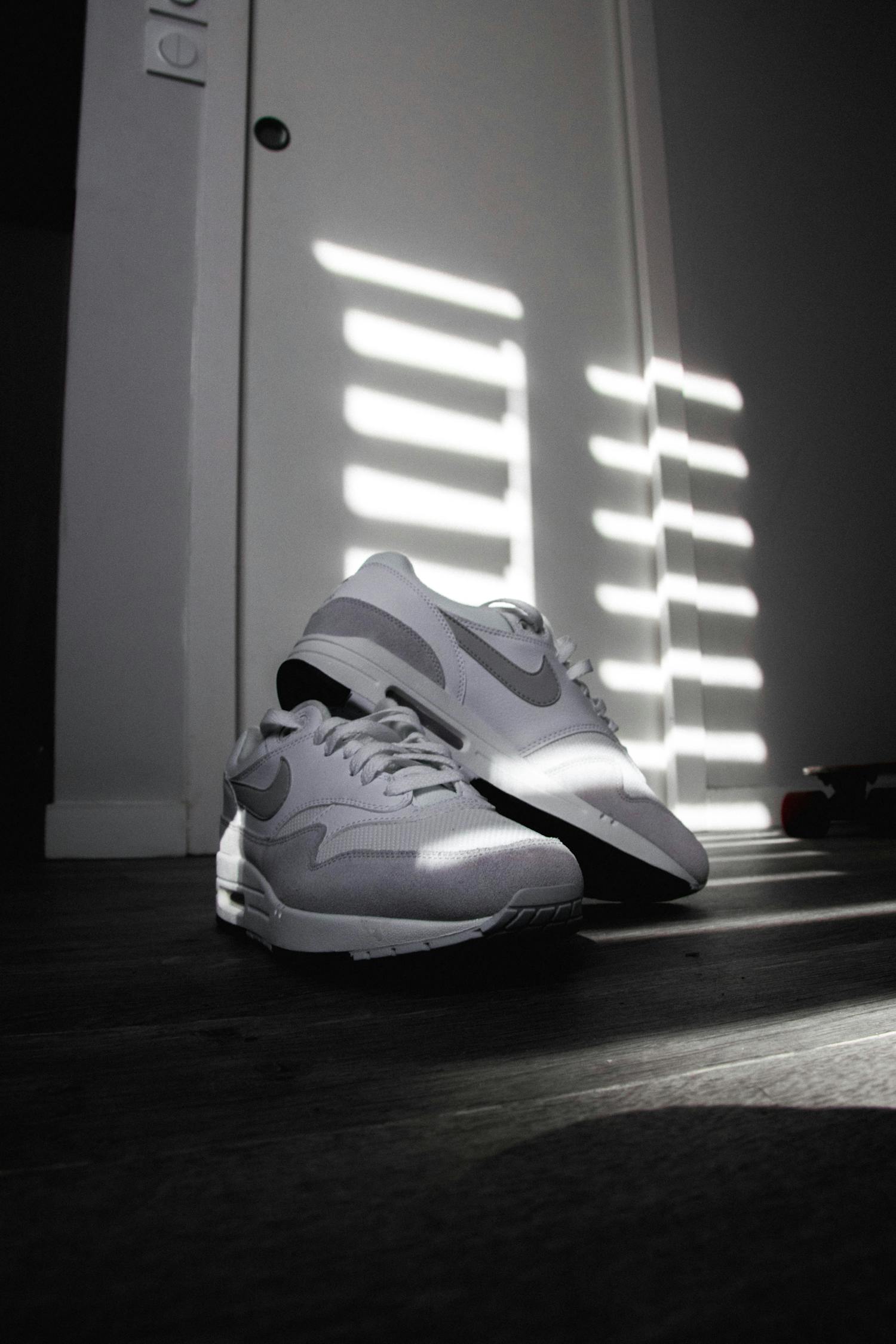 AirMax 1特价来袭，时尚舒适，绝佳选择！